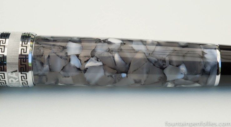 Aurora Optima Nero Perla auroloide closeup