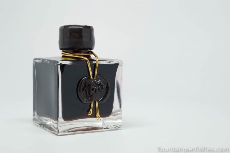 J. Herbin 1670 Caroube de Chypre ink bottle
