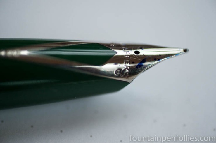 Sheaffer PFM I fountain pen nib closeup